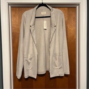 Thread and Supply Elegant Gray Women's Jacket. Size medium, NWT.